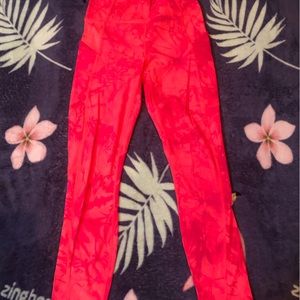 Fabletics NWT Oasis High Waist Pureluxe Capri Sz S